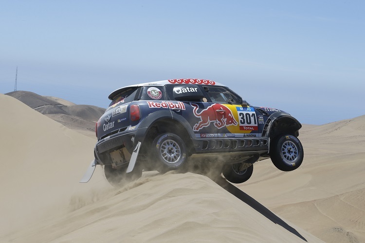 Nasser Al-Attiyah gibt das Tempo vor