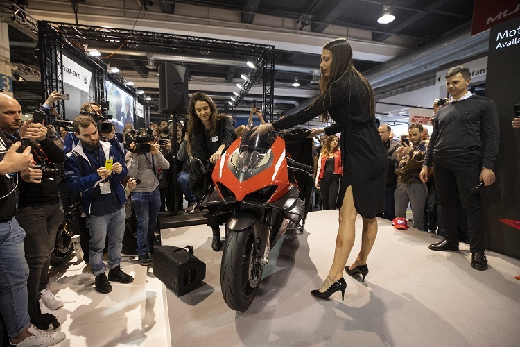 Premiere der Ducati Panigale V4 Superleggera am ausverkauften Pre-Opening am Mittwoch Abend