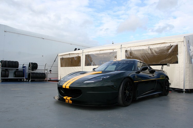 Nur im Stand zu bewundern - Lotus Evora GT4