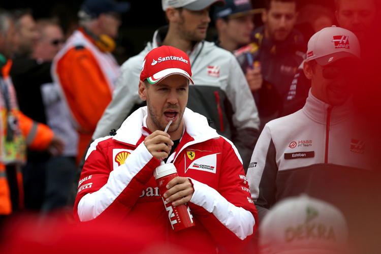  Sebastian Vettel gewährt ServusTV ein exklusives Interview