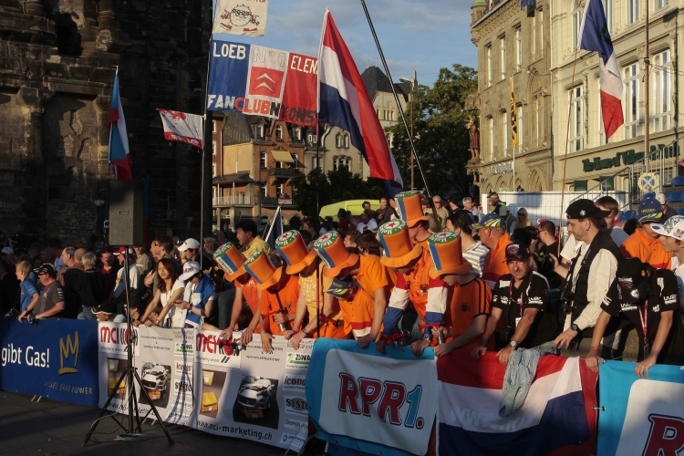 Fans bei der Rallye Deutschland 2010 in Trier.