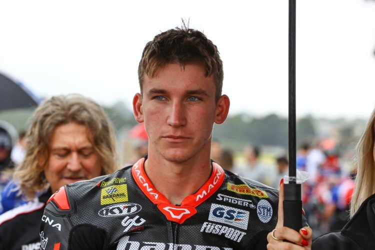 Oli Bayliss tritt in der Supersport-WM 2022 an