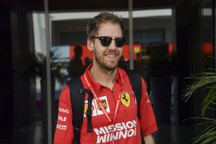 Sebastian Vettel bestreitet den Testauftakt in Barcelona