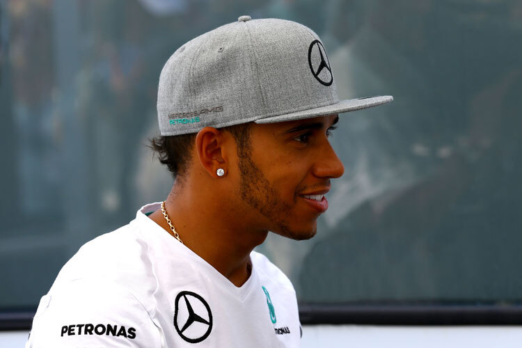 Lewis Hamilton besuchte die Ferrari-Fabrik in Maranello