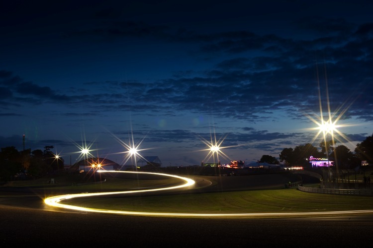 Le Mans in der Dunkelheit ist einzigartig 