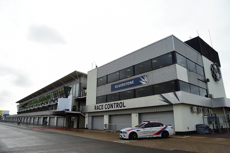 Silverstone-GP 2014: Es wird wieder bei der alten Boxenanlage gestartet