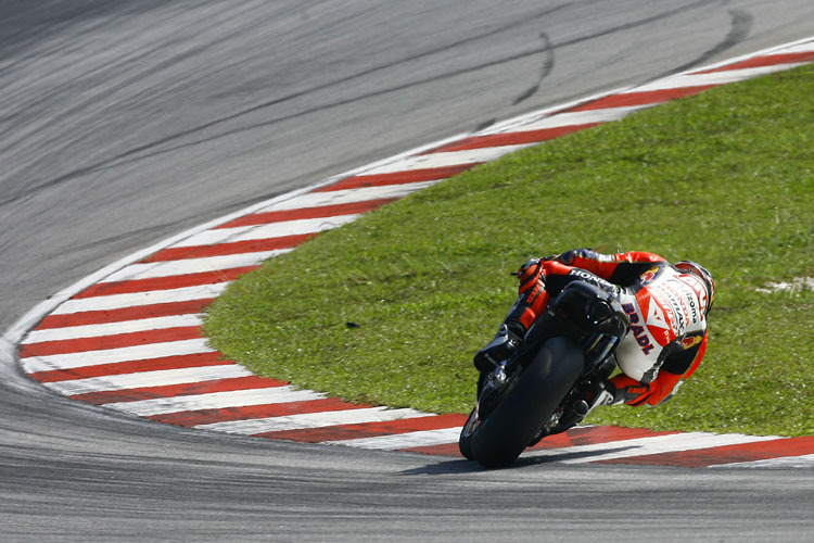 Stefan Bradl: Drift beim ersten Sepang-Test