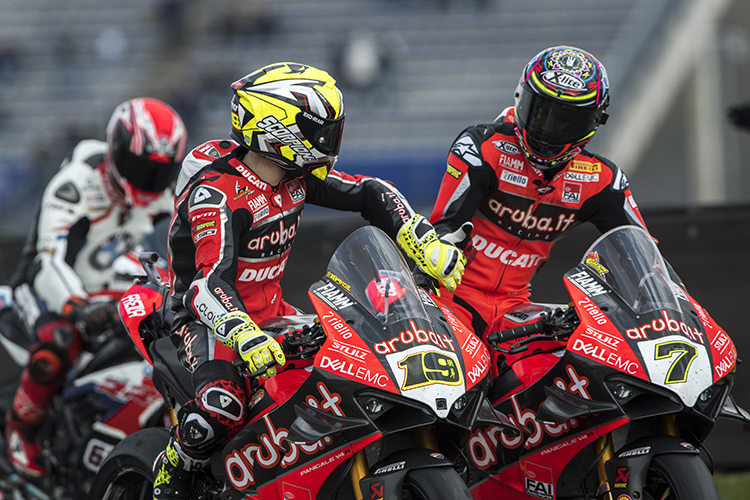 Nicht mehr beste Freunde: Alvaro Bautista (19) und Chaz Davies (7)