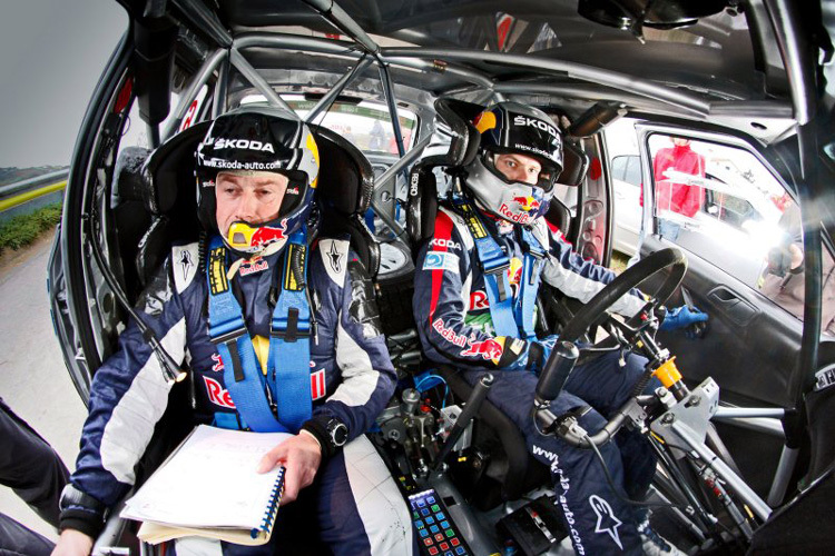 Klaus Wicha/Hermann Gassner im Skoda-.Cockpit