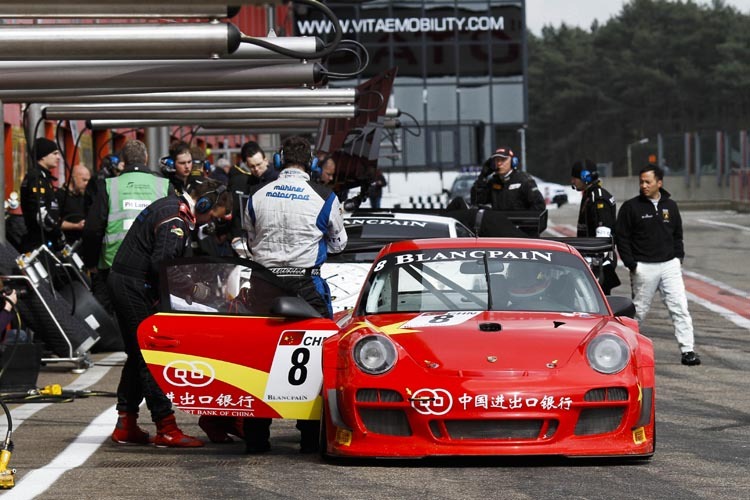 Bleiben die Porsche zukünftig in der GT1-WM in der Box?