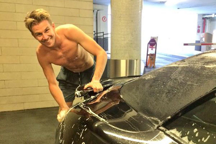 Nico Hülkenbergs Zeitvertreib am GP-freien Wochenende: Erst Auto waschen, dann MotoGP besuchen 
