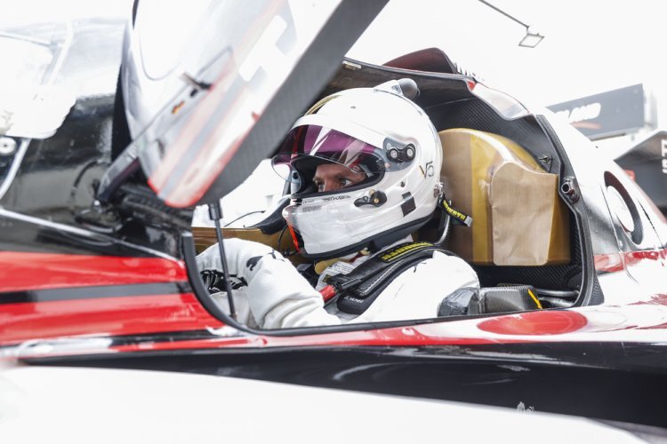 Sebastian Vettel im Porsche 963 in Aragón