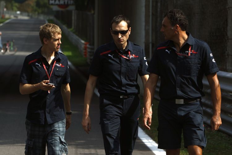Raniero Gianotti (re.) mit Vettel vor dem Monza-Sieg 2008