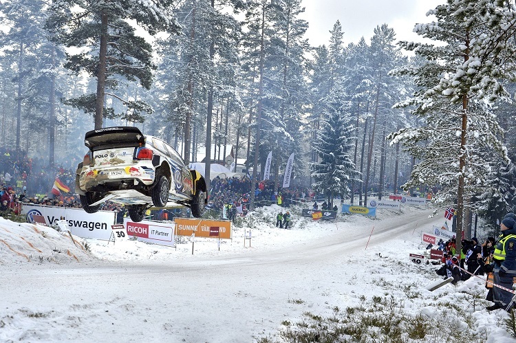 Sébastien Ogier überspringt den «Colin's Crest»