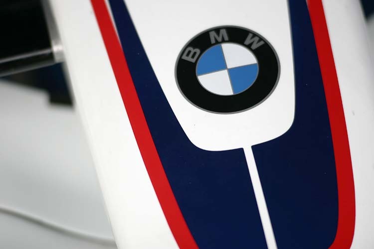 Das BMW-Logo findet nun einen Nachfolger