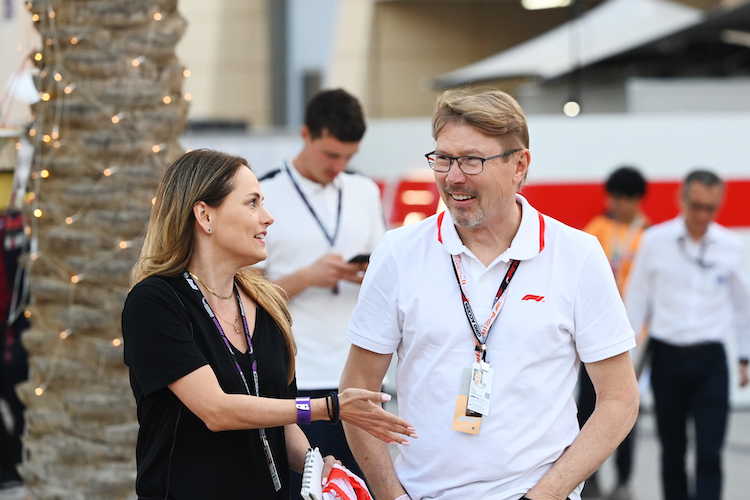 Der frühere Formel-1-Pilot Mika Häkkinen freut sich über das neue Sprint-Format