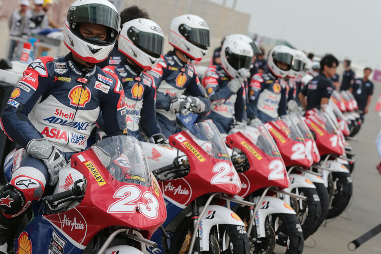 Auch 2015 treten 22 Talente im «Shell Advance Asia Talent Cup» an