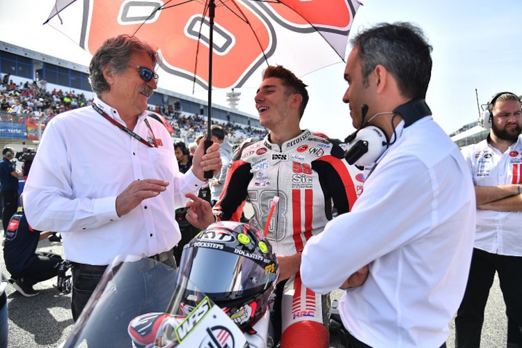 Paolo Simoncelli mit Riccardo Rossi und SIC58-Technical Director Marco Grana