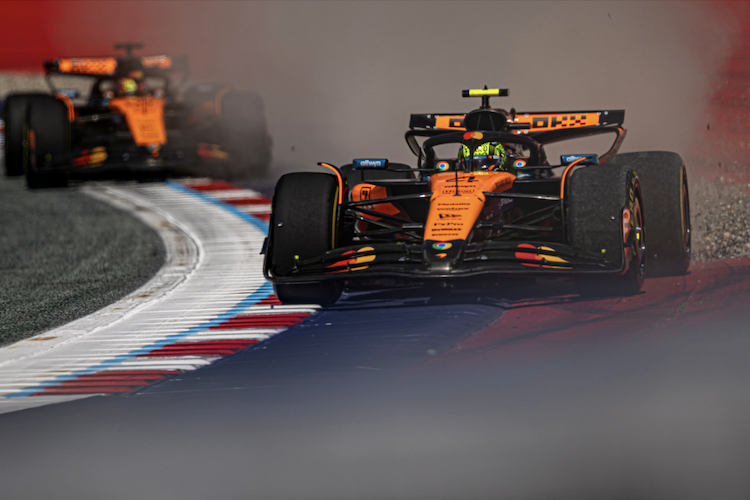 Lando Norris vor Oscar Piastri