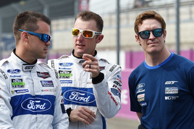 Waren auch in Le Mans ein Trio: Dirk Müller, Joey Hand und Scott Dixon (v. li.)