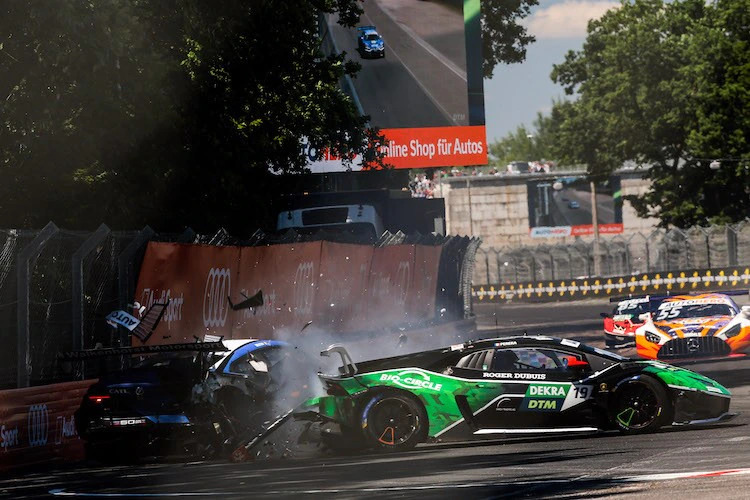 Die DTM fährt 2023 unter der ADAC-Flagge