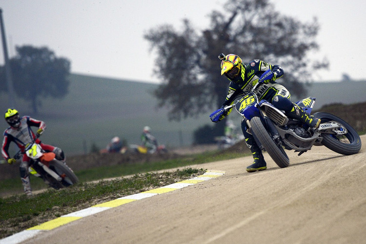 Rossi auf seiner Flat Track in Tavullia