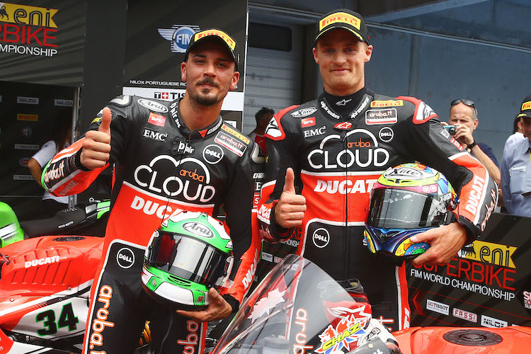 Davide Giugliano und Chaz Davies werden auch 2016 Teamkollegen bei Ducati sein