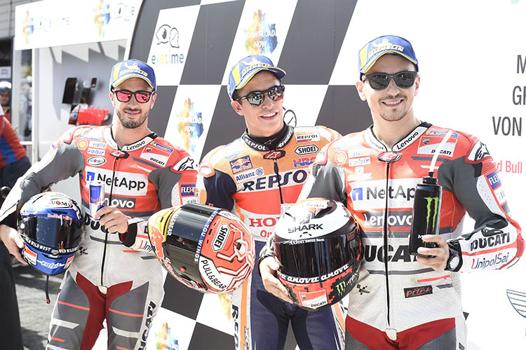 Andrea Dovizioso, Marc Márquez und Sieger Jorge Lorenzo