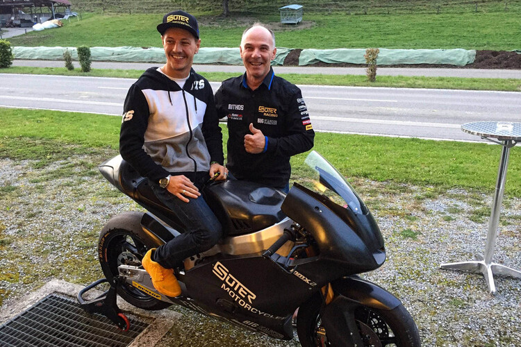 Domi Aegerter mit Eskil Suter