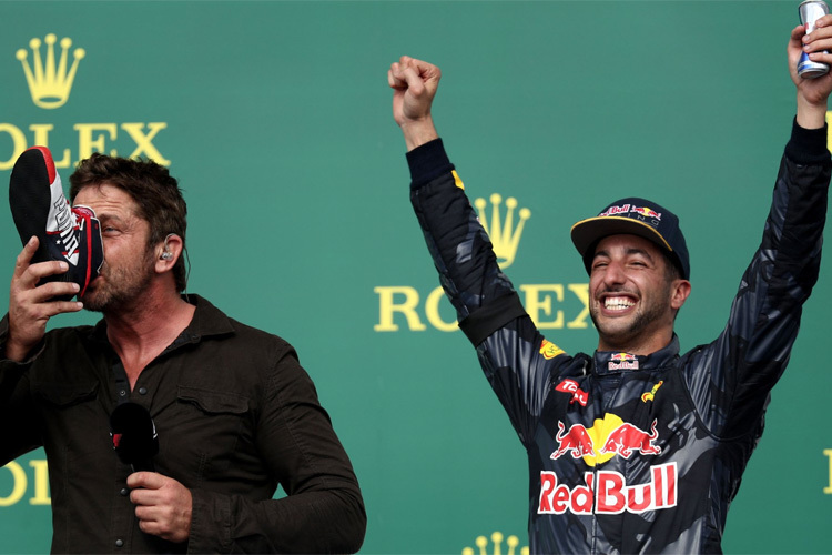 Daniel Ricciardo mit Gerald Butler