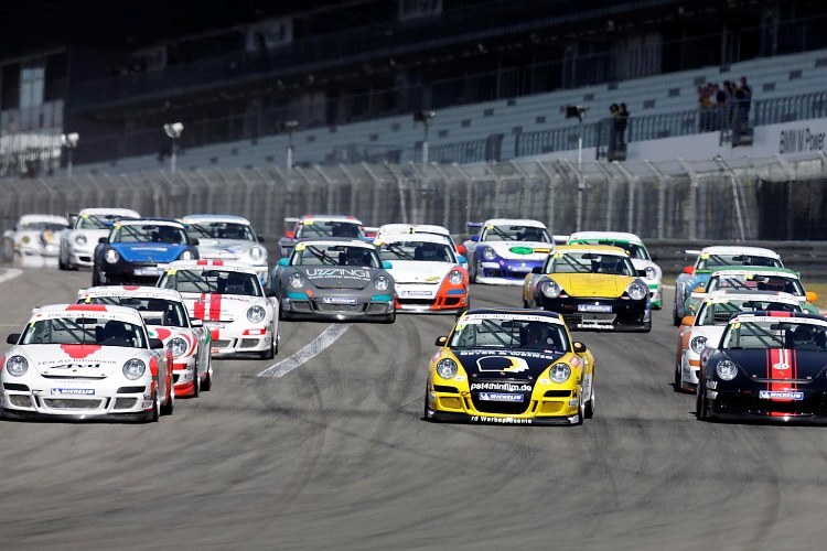 Volle Starterfelder gibt es auch 2011 im Porsche Super Sports Cup