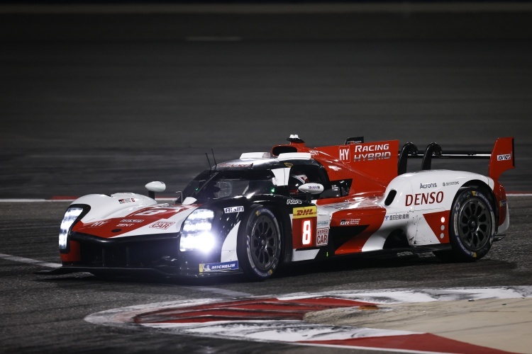 Gewinnt die 8h von Bahrain: Der Toyota GR010 Hybrid von Sébastien Buemi, Kazuki Nakajima und Brendon Hartley