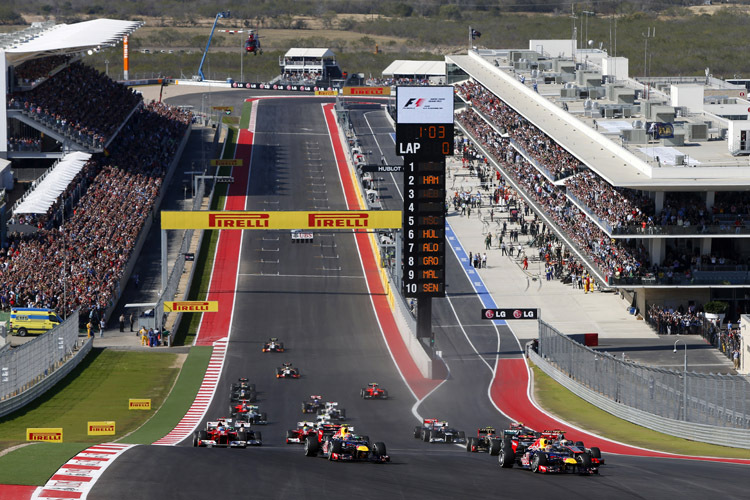 Der Start in Austin, Vettel in Front