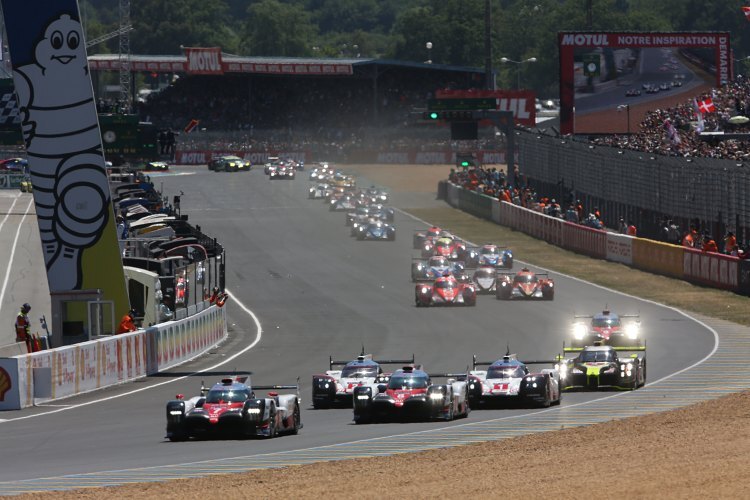 Der Start zu den 24h von Le Mans ist jedes Jahr ein großes Spektakel