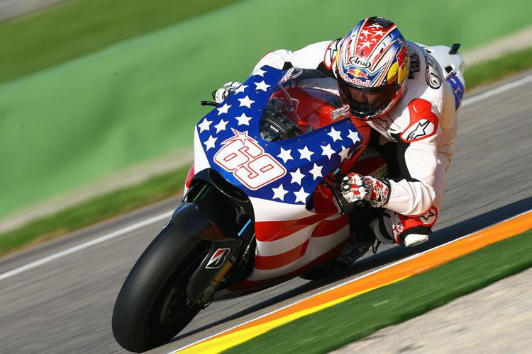 Nicky Hayden rückte mit einer Stars & Stripes GP9 aus.