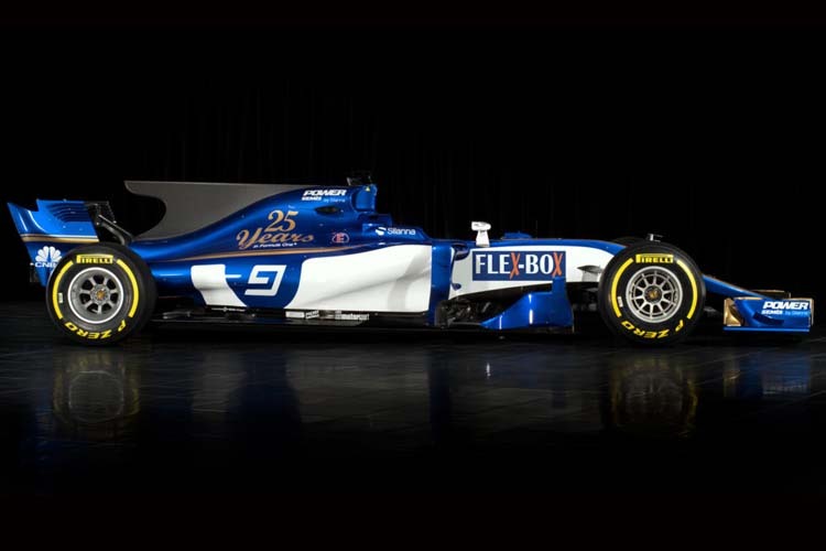 Nicht zu übersehen: In Singapur prangt das Flex-Box-Logo auf den Sauber-Rennern