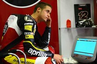 Lüthi: Agip im Aprilia-Tank und am Oberarm