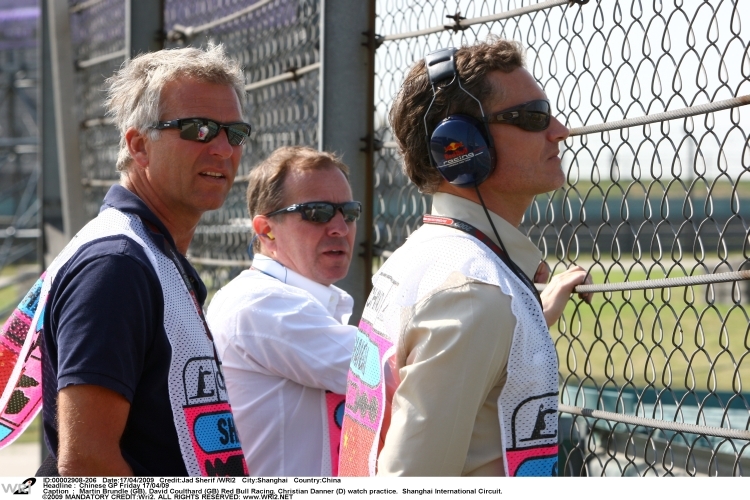 Danner, Brundle und Coulthard stehen oft an der Strecke. 