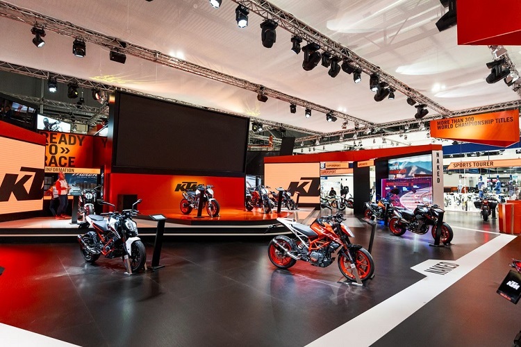 Das wird es 2020 so nicht geben: Der KTM-Messestand an der Motorradmesse Mailand 2019