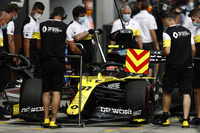 Die Renault-Truppe am Red Bull Ring, natürlich mit Masken