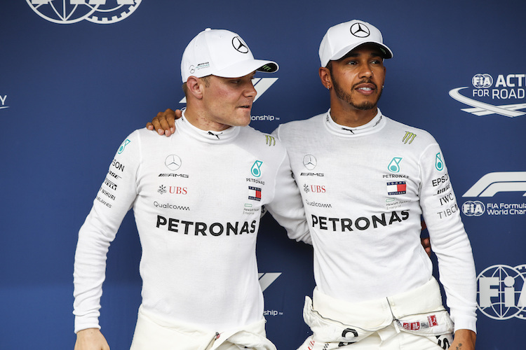 Valtteri Bottas und Lewis Hamilton