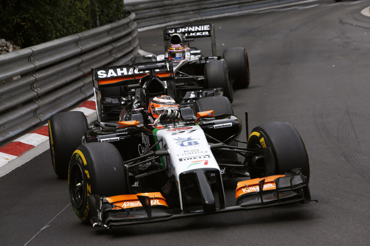 Nico Hülkenberg musste sich am Ende gegen den heranstürmenden McLaren von Jenson Button verteidigen