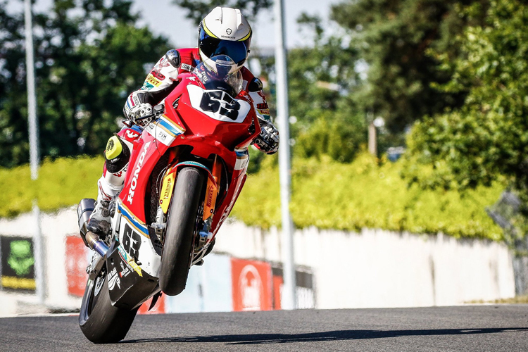 Jan Halbich auf der neuen Honda Fireblade