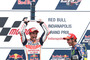 Marc Márquez neben Valentino Rossi