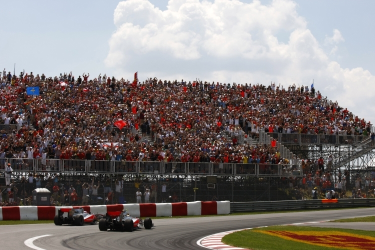 Die Fans bejubel die beiden McLaren Piloten