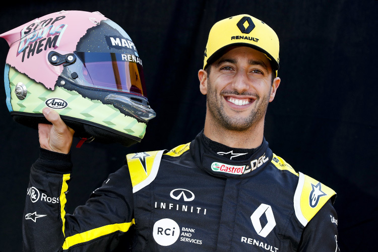 Daniel Ricciardo und sein neuer Helm in Melbourne