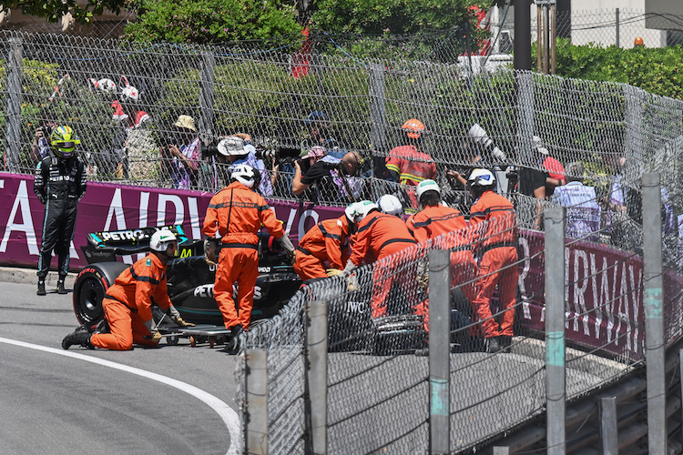 Lewis Hamilton setzte seinen Mercedes im dritten Monaco-Training in die Leitschienen