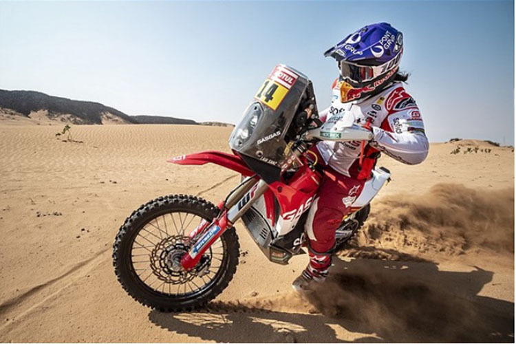 Laia Sanz beim Training in Saudi-Arabien