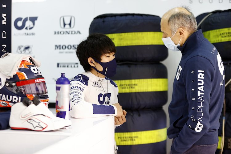 Yuki Tsunoda und AlphaTauri-Teamchef Franz Tost