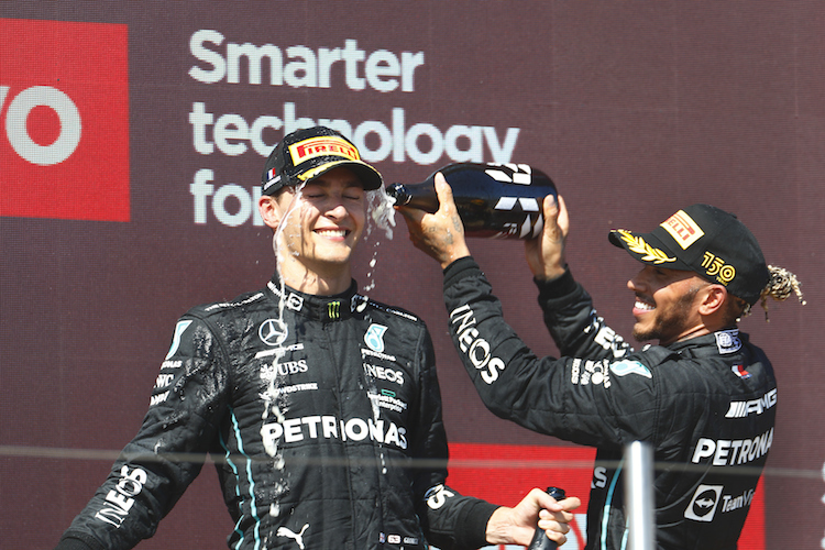 George Russell und Lewis Hamilton durften gemeinsam aufs Podest